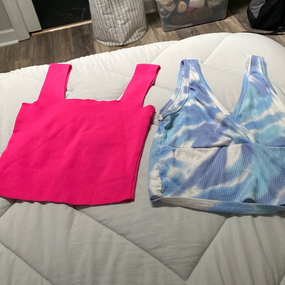 BUNDLE3/$10! Bundle of 2 Tops